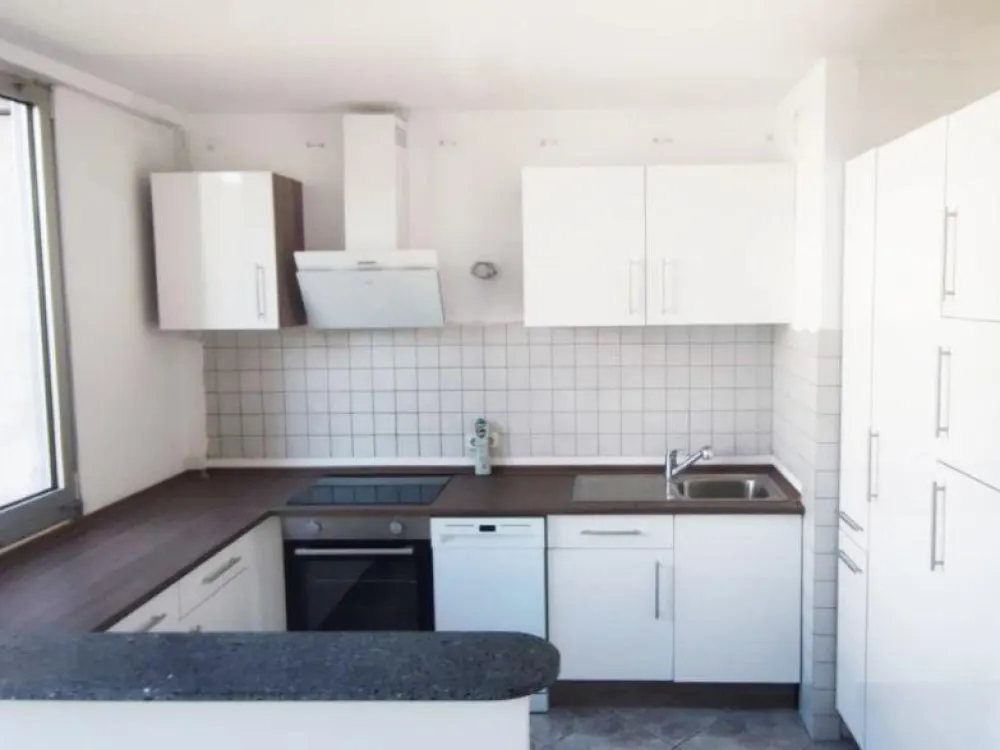 3-Zimmer-Wohnung mit Einbauküche und Balkon in Heimfeld