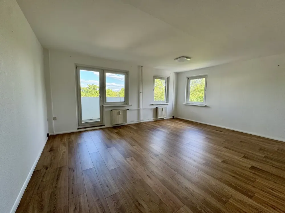 Großzügige 3-Zimmer-Wohnung mit Balkon, bezugsfrei