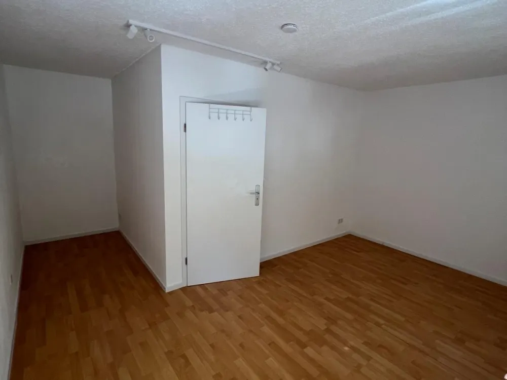 Freie 4-Zimmer-Wohnung mit 116qm in zentraler Lage