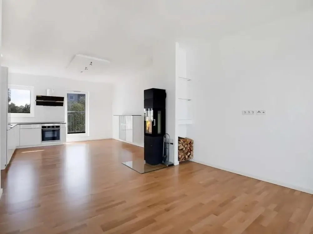 Stilvoll wohnen in Charlottenburg, modernes 2-Zimmer-Apartment mit Wintergarten