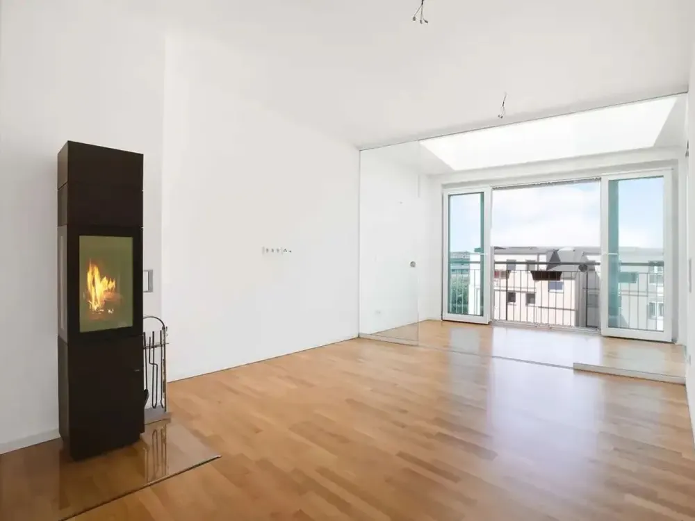 Stilvoll wohnen in Charlottenburg, modernes 2-Zimmer-Apartment mit Wintergarten