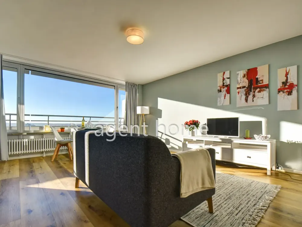 FURNISHED - SUNNY AND COZY - Beautiful Apartment with Balcony