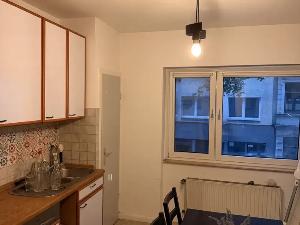 1,5-Zimmer-Wohnung nahe Aachener Weiher, 2 Jahre zur Untermiete