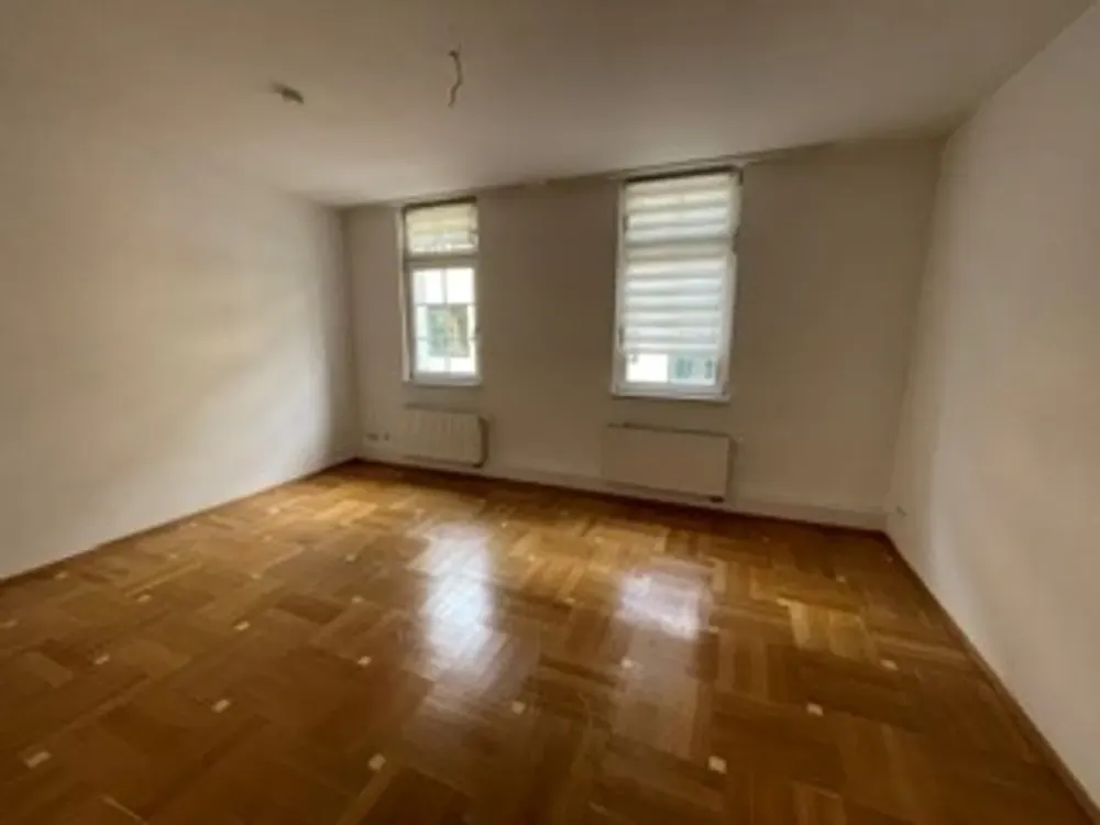 Geräumige 3 Zimmer Wohnung mit Balkon