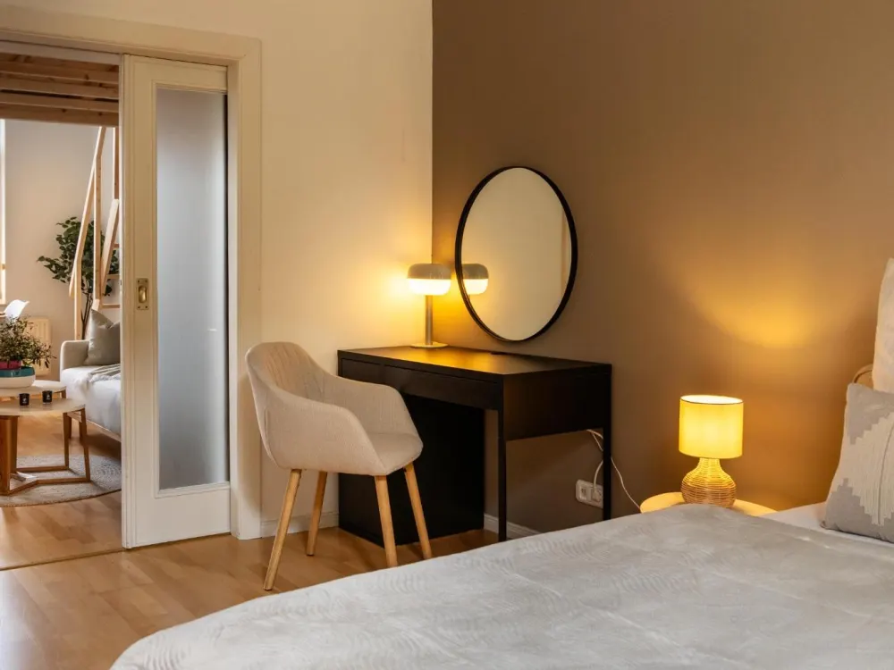 voll ausgestattete Wohnung