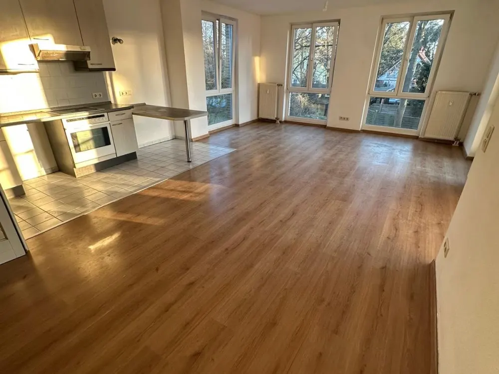 Helle 2-Zimmer-Wohnung (63 m²) in ruhiger Lage in Stahnsdorf