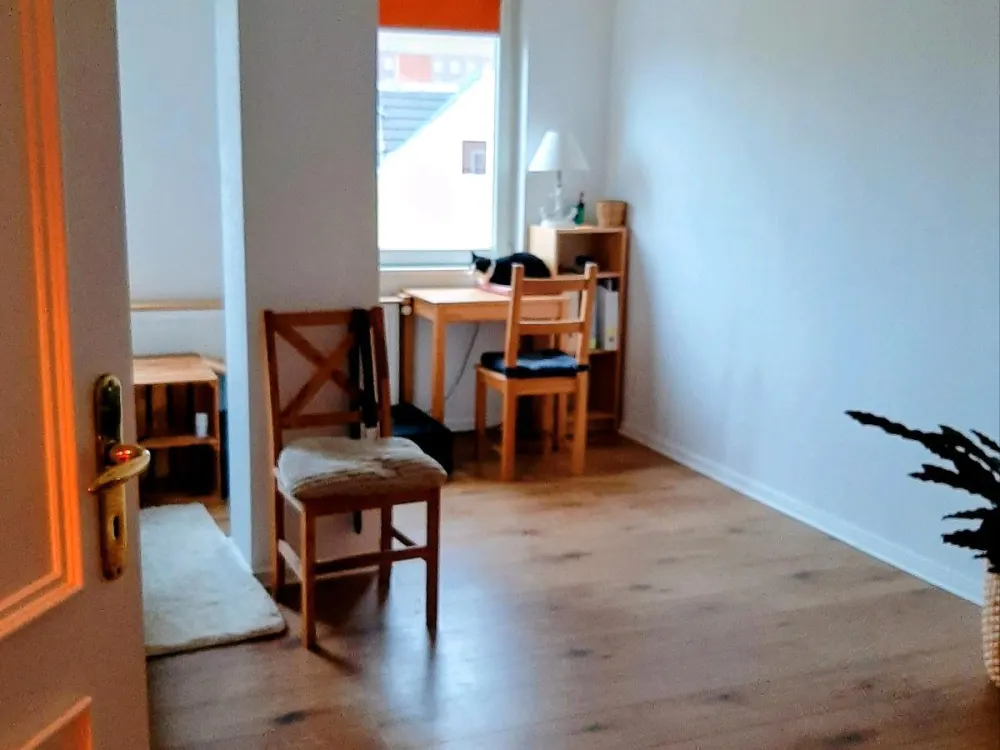 Nachmieter gesucht, helle Dachgeschosseswohnung in Siemensstadt