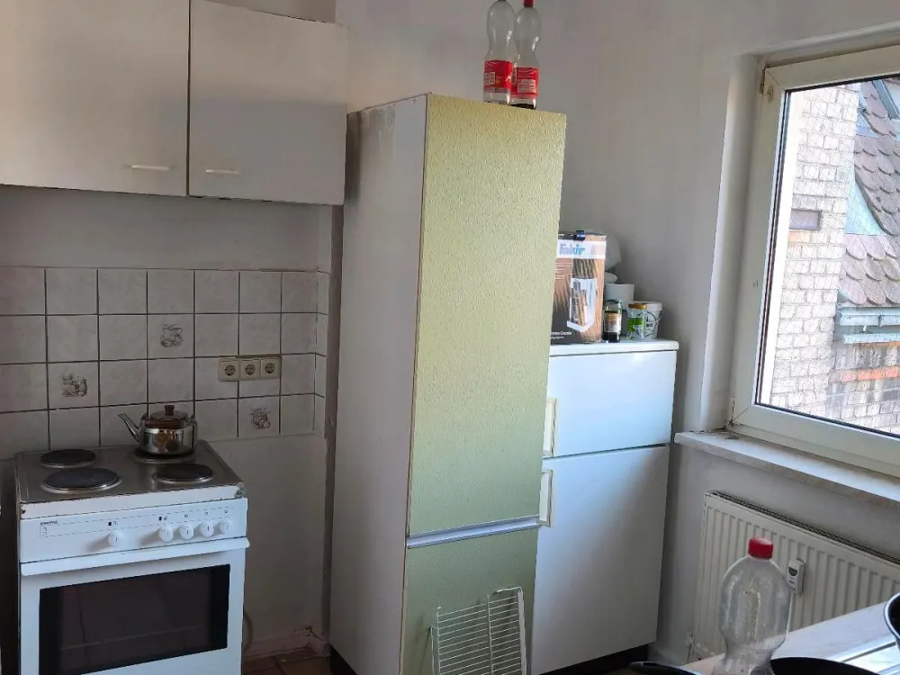 Ein Zimmer WG Wohnung zu vermieten