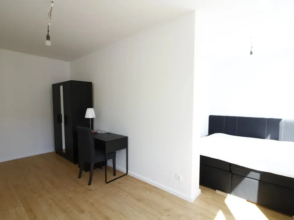 Teilgewerbliche Nutzung! Teilmöblierte 2-Zimmer Wohnung in der Spandauer Altstadt!