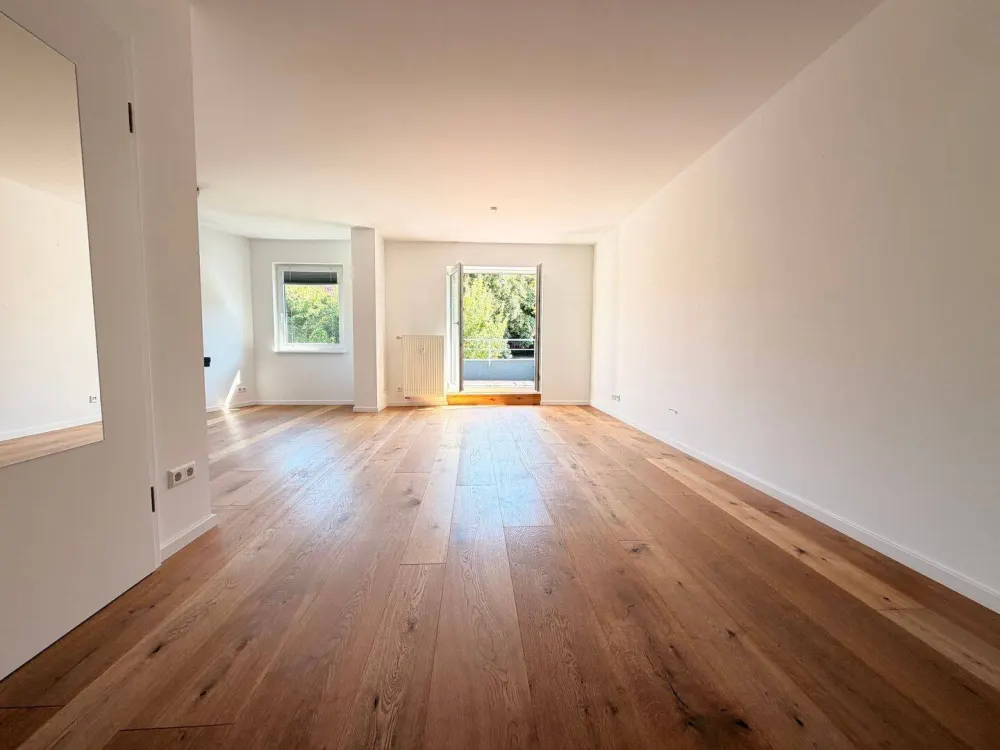 Für die Familie: traumhafte 6 Zimmer Maisonette mit Traumblick und Garage in Stuttgart- Süd