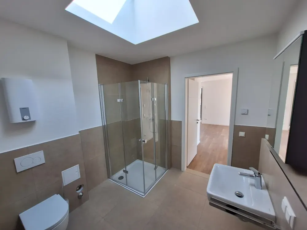 3 Zimmer Wohnung - hell, toller Blick, Dachterrasse, Bad mit Lichtkuppel, Aufzug - Penthouse