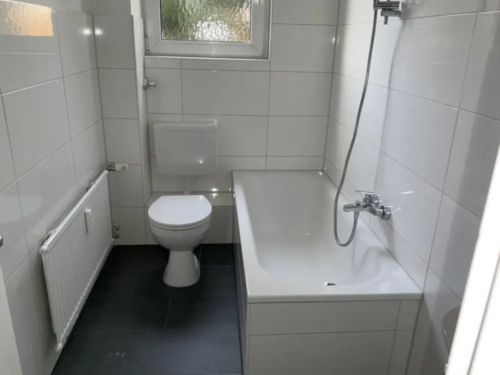 3-Zimmerwohnung im EG mit Balkon bezugsfertig