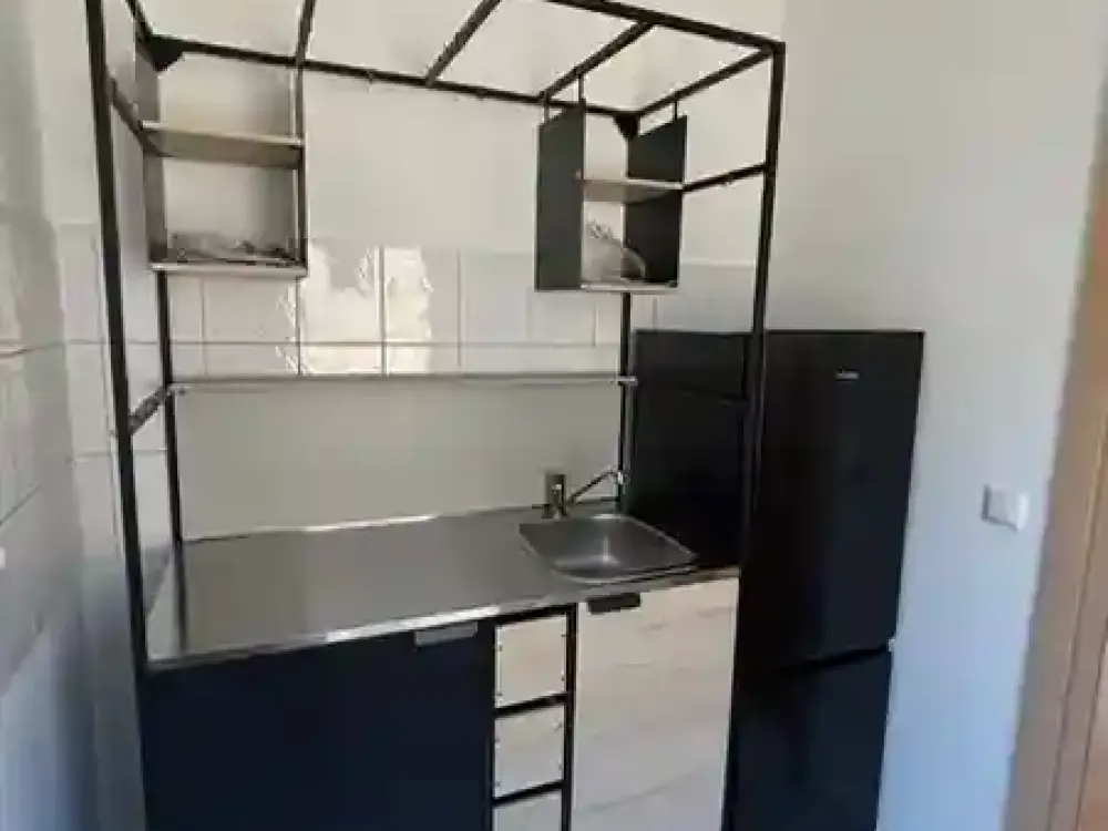 Helle 1,5-Zimmer Wohnung mit kleiner Küchenzeile