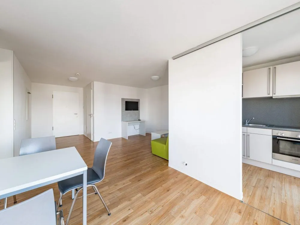 Moderne 2-Zimmerwohnung teilmöbliert in zentraler Lage nahe Bahnhof Stgt-Feuerbach