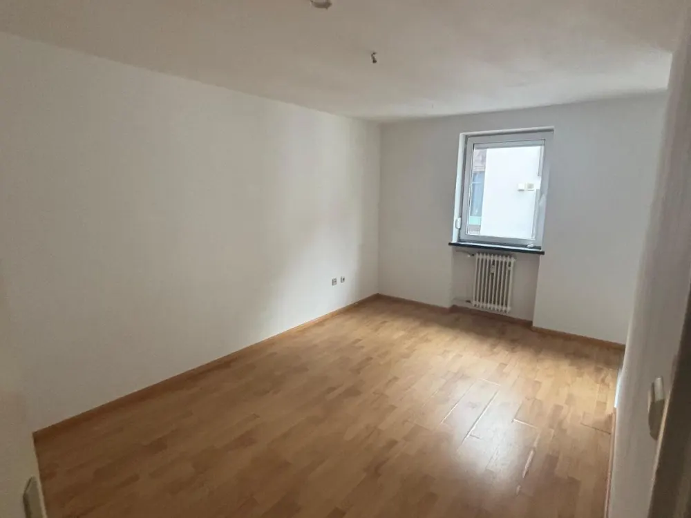 2 ZIMMER WOHNUNG ZENTRAL