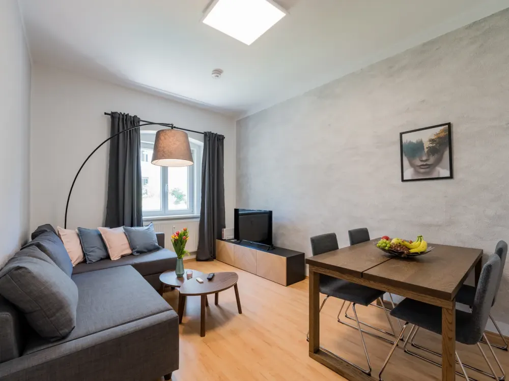Charming Apartment in the Green City Neighborhood