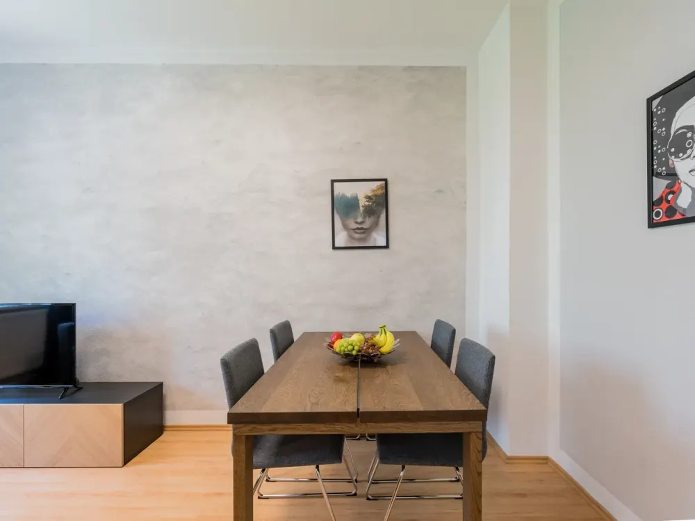 Charming Apartment in the Green City Neighborhood