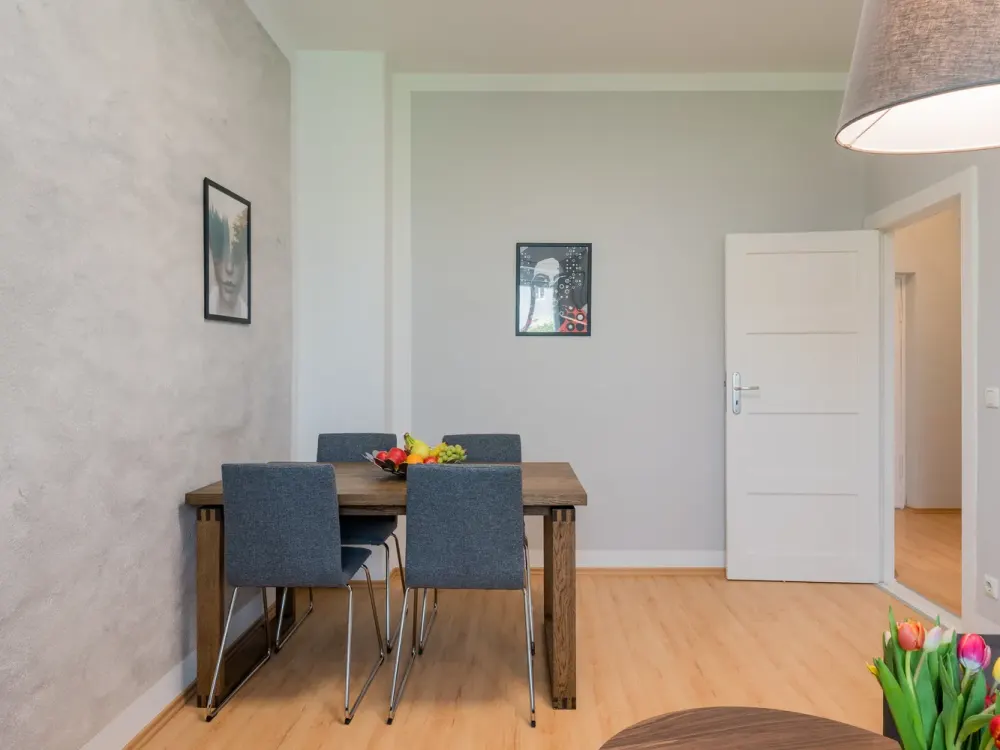 Charming Apartment in the Green City Neighborhood