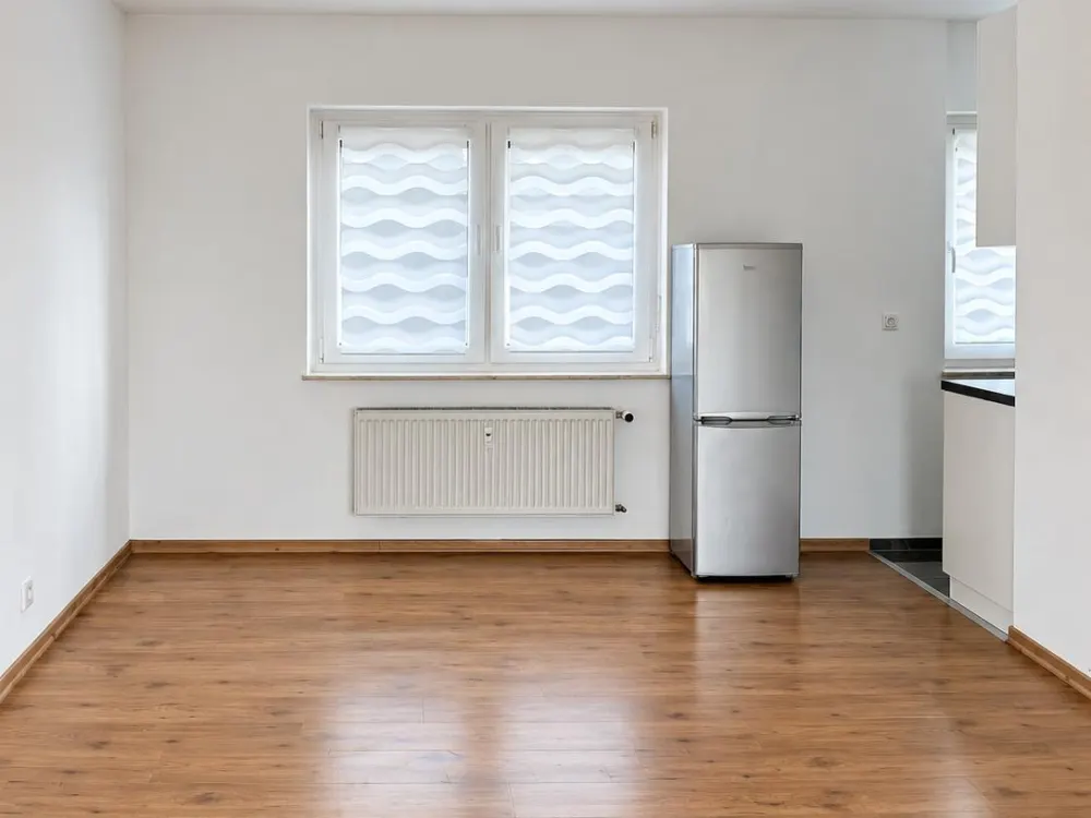Großzügige 1-Zimmer-Wohnung mit Balkon, Einbauküche und Tiefgaragenstellplatz - sofort bezugsfrei