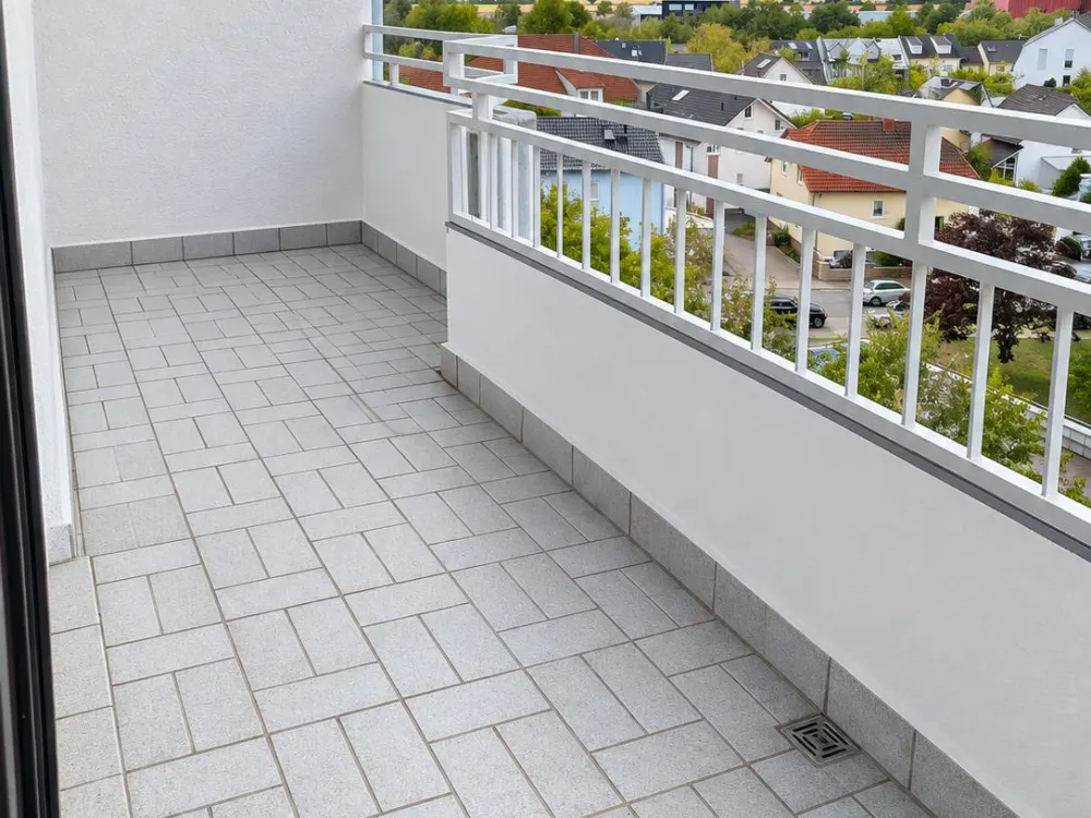 Großzügige 1-Zimmer-Wohnung mit Balkon, Einbauküche und Tiefgaragenstellplatz - sofort bezugsfrei