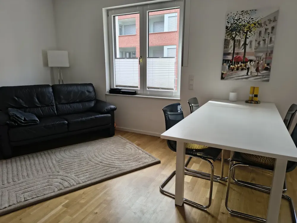 2.5-Room 1st Floor Apartment in "Nippeser Veedel"