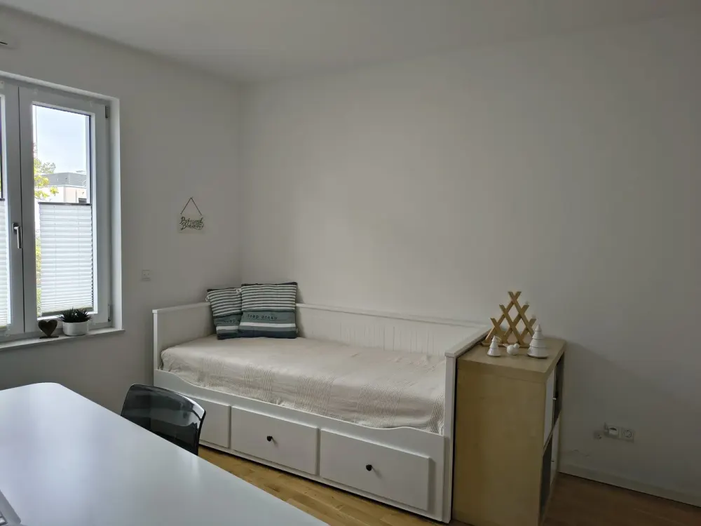 2.5-Room 1st Floor Apartment in "Nippeser Veedel"