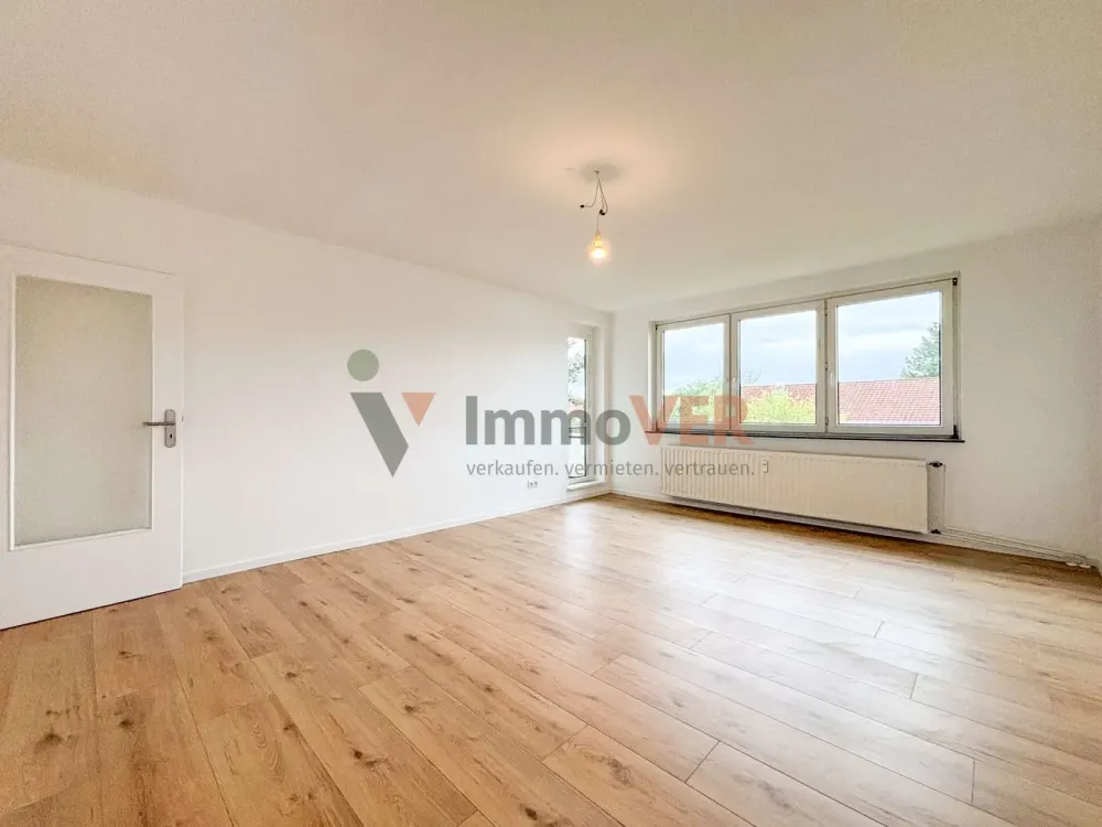 Erstbezug nach Modernisierung: 4-Zimmer-Wohnung mit Loggia in Bremen Huchting