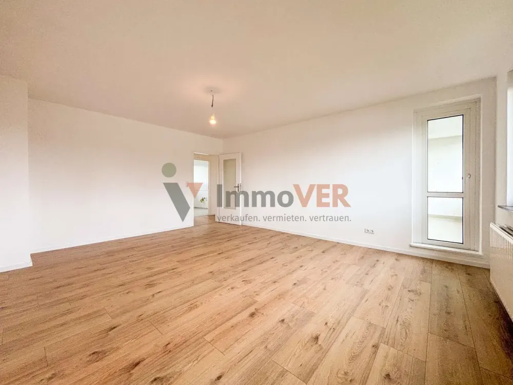 Erstbezug nach Modernisierung: 4-Zimmer-Wohnung mit Loggia in Bremen Huchting