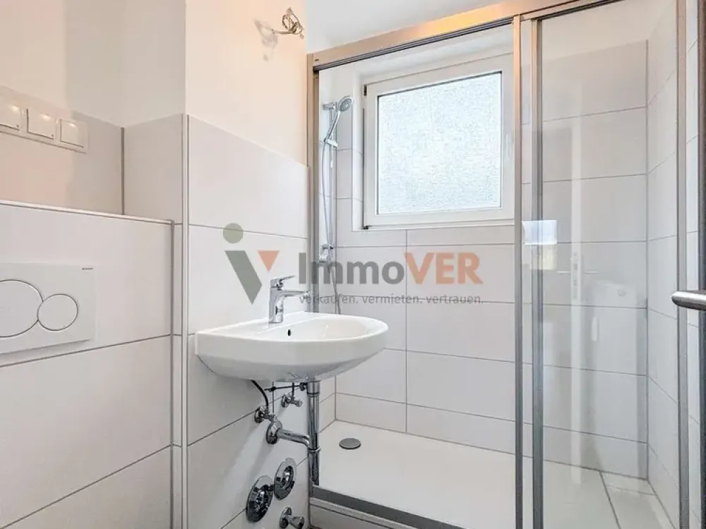Erstbezug nach Modernisierung: 4-Zimmer-Wohnung mit Loggia in Bremen Huchting