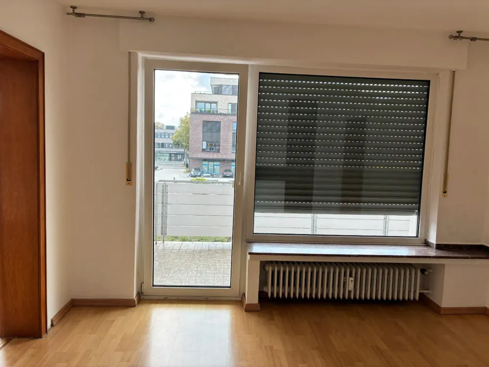 Sehr schöne 4 Zimmerwohnung im 1.OG zu vermieten