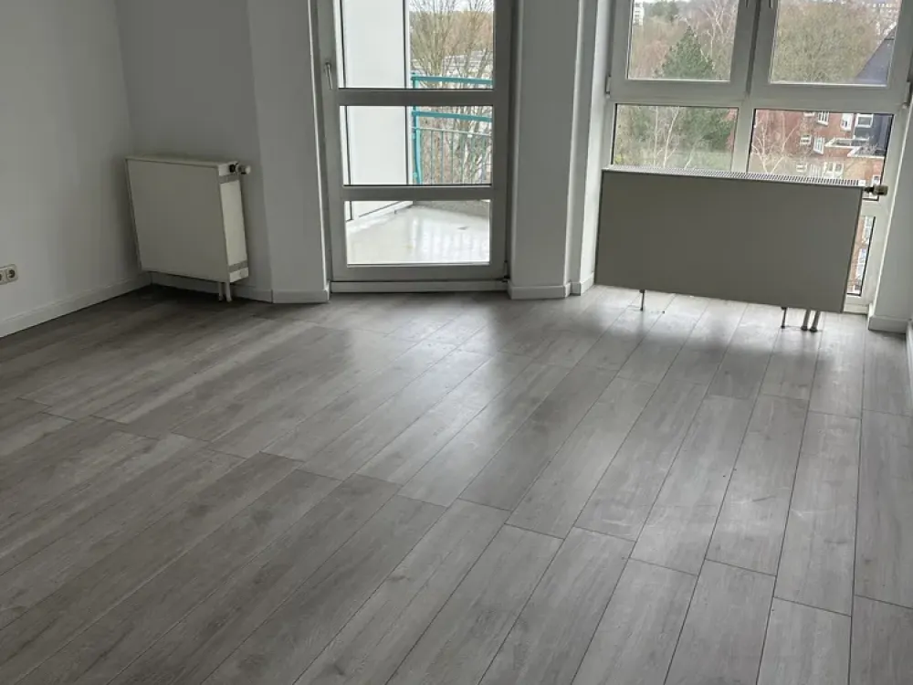 1 Zimmer-Wohnung und Stellplatz - Erstbezug nach Sanierung