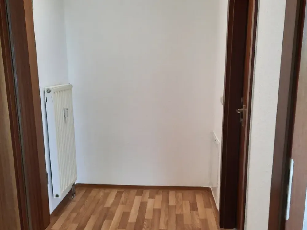 انتقل واستمتع! شقة صغيرة بغرفة واحدة مشرقة وودودة، مع مصعد