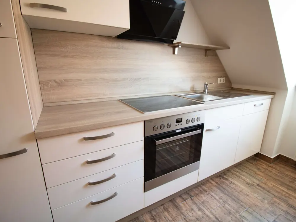 Unbedingt ansehen!!! Top 2 Raumwohnung mit Einbauküche in grüner Lage