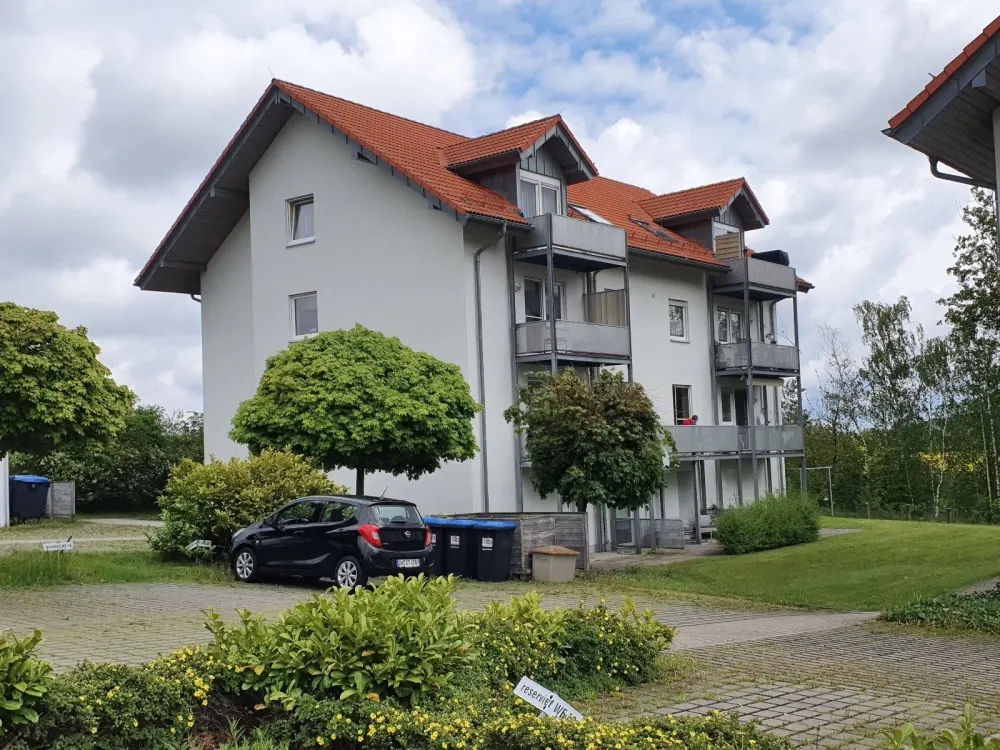 Schöne, helle 3-4-Zimmer-Wohnung m. 2 x Bad/ 2 x Balkon - Rabenau