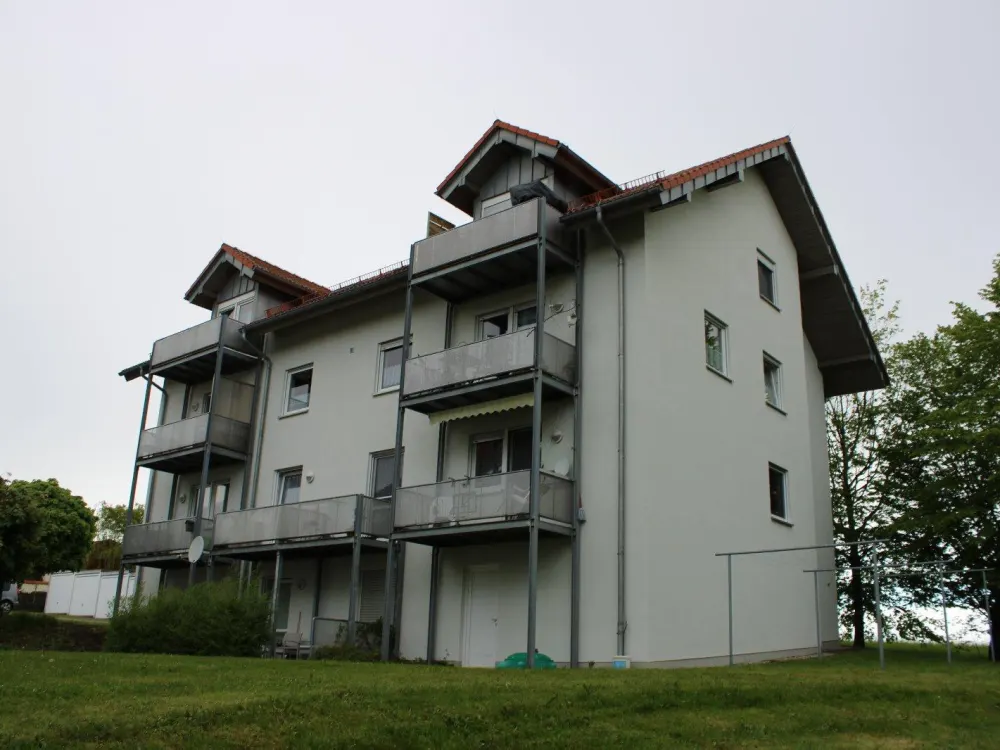 Schöne, helle 3-4-Zimmer-Wohnung m. 2 x Bad/ 2 x Balkon - Rabenau