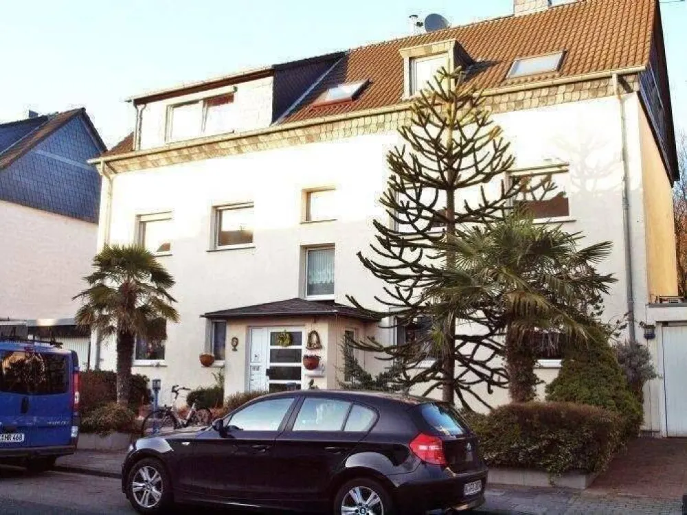 !!! SCHÖNES ZIMMER in 3-ER WG im BADISCHEN VIERTEL !!!