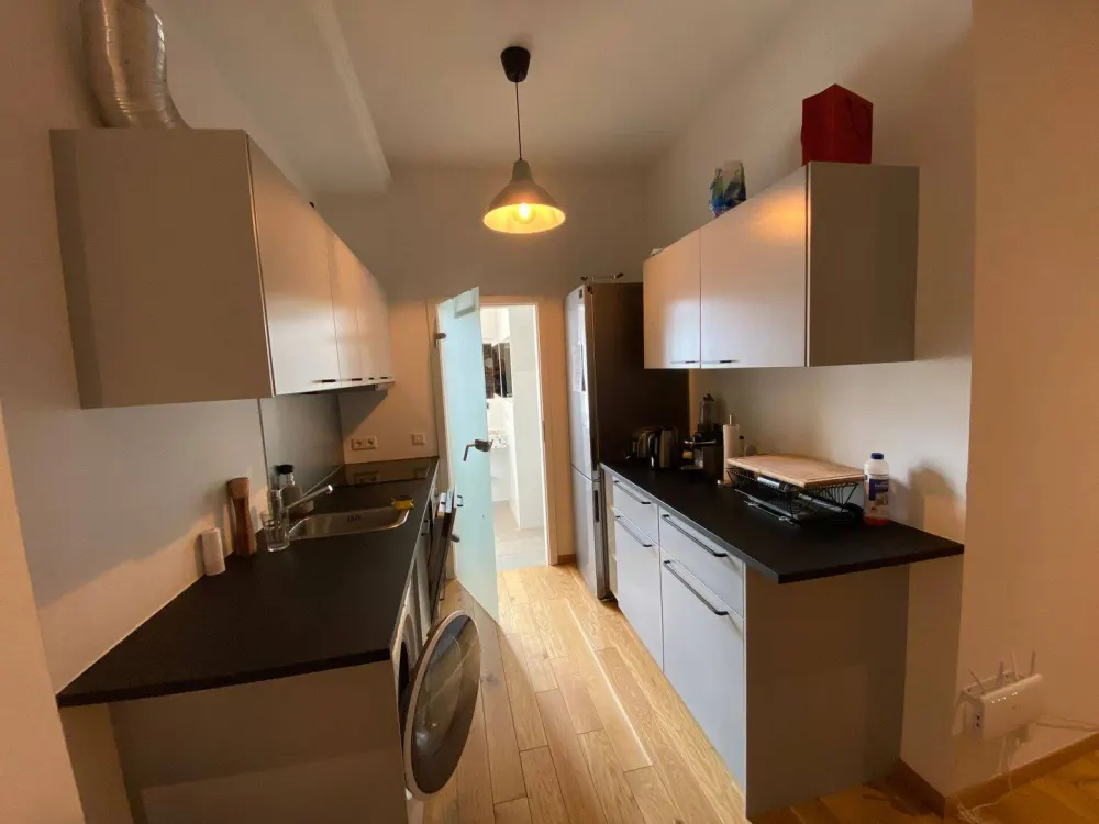 3 Zimmer Altbauwohnung in begehrter Lage im Lehel !
