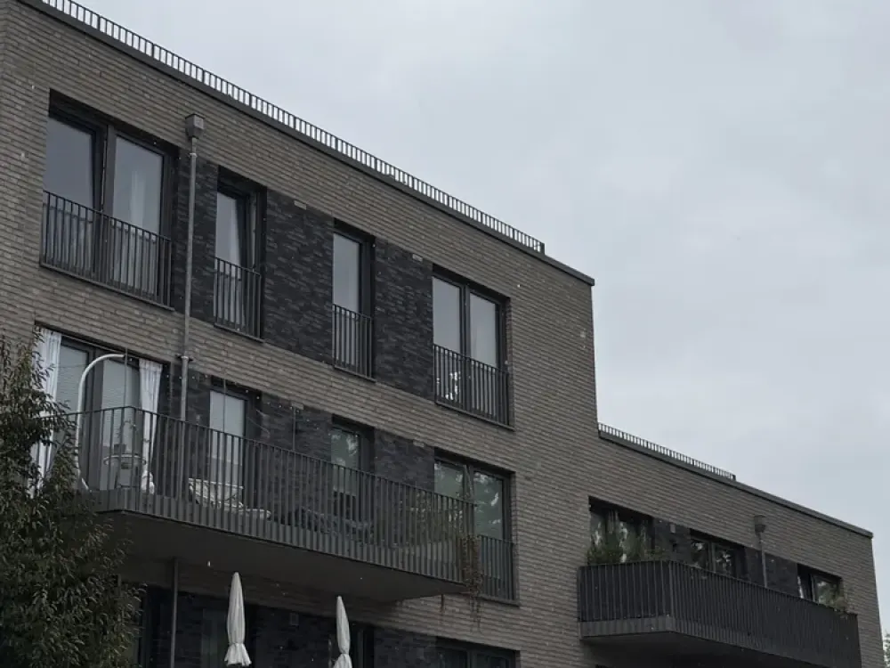Exklusive, hochwertige 4-Zi. im urbanen Bahrenfeld. 2 Bäder,gr. Balkon, TG m. Wallbox, nah zum ÖPNV.