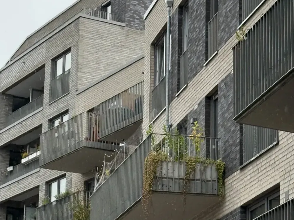 Exklusive, hochwertige 4-Zi. im urbanen Bahrenfeld. 2 Bäder,gr. Balkon, TG m. Wallbox, nah zum ÖPNV.