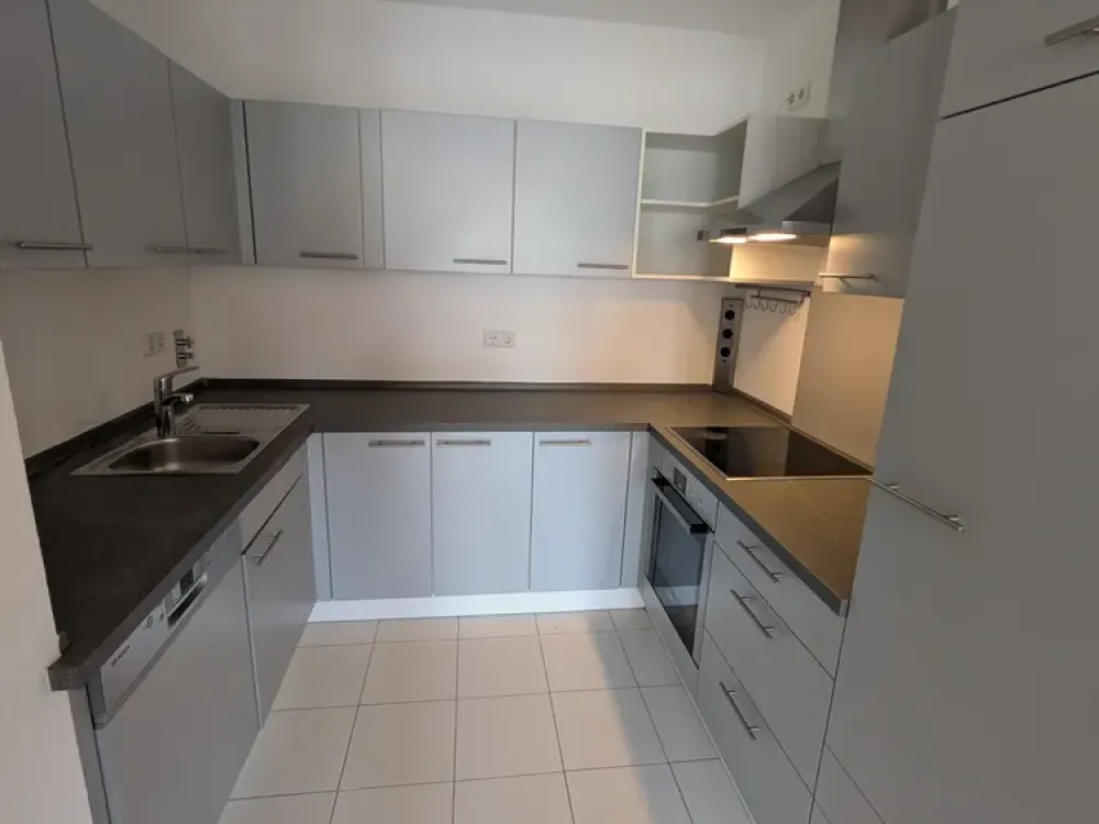 Helle 3-Zimmer-Wohnung mit offener Küche und Balkon
