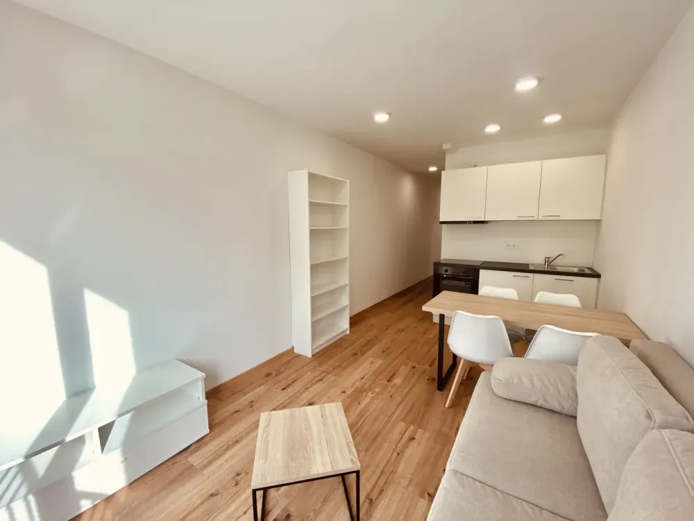 3 Rooms with Balcony (Suitable for Shared Flat) Fully/Partly Furnished - First Occupancy New Build