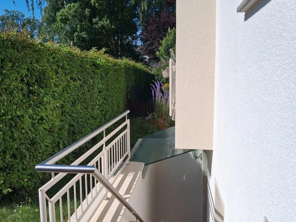 Souterrainwohnung in gepflegtem Einfamilienhaus