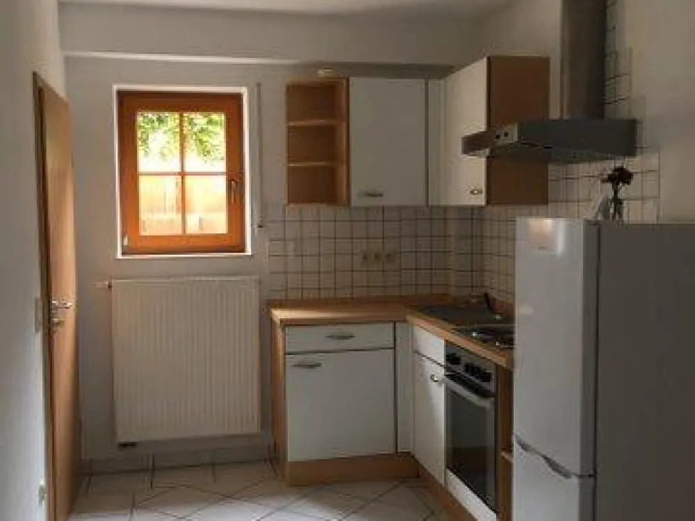 Souterrainwohnung in gepflegtem Einfamilienhaus