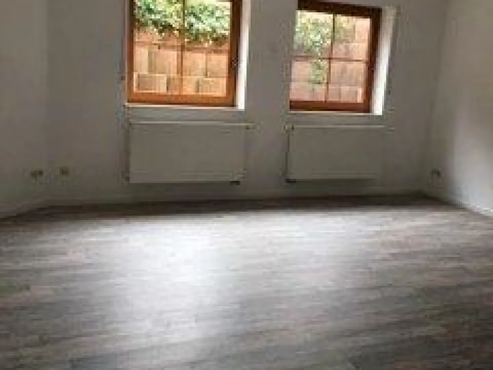 Souterrainwohnung in gepflegtem Einfamilienhaus