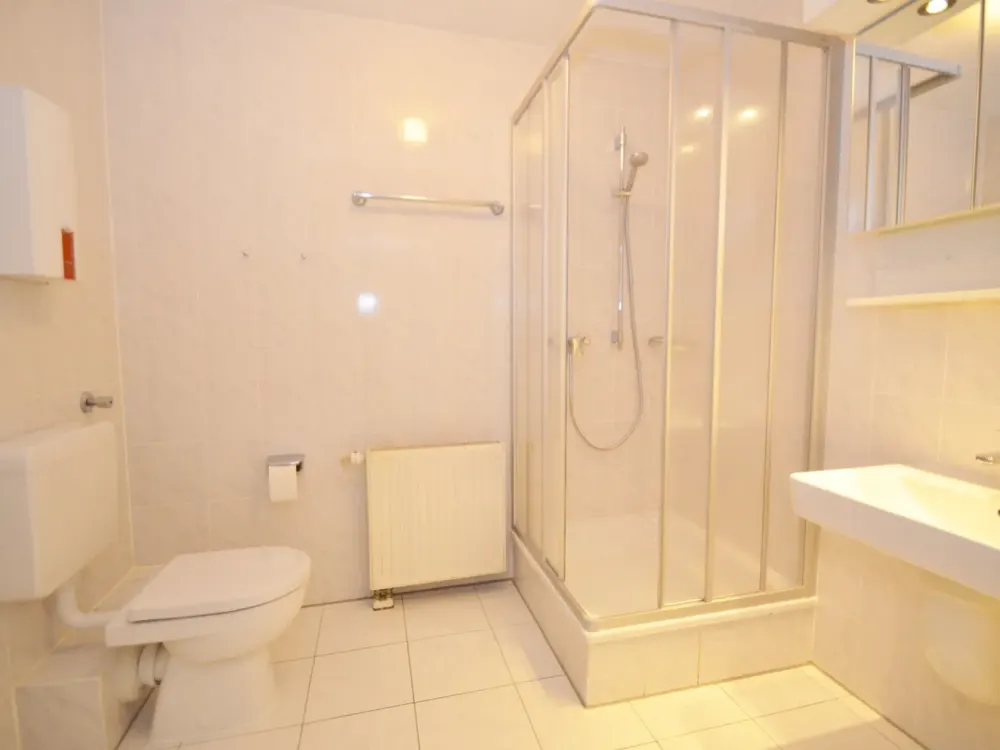 Helle geräumige 2-Zimmer-Wohnung in Bornheim-Merten
