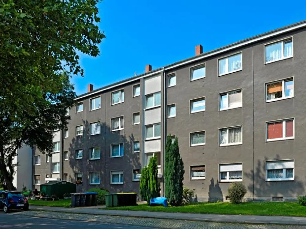 Helle 2-Zimmer-Etagenwohnung in Unna, Neues Tageslichtbad mit Dusche