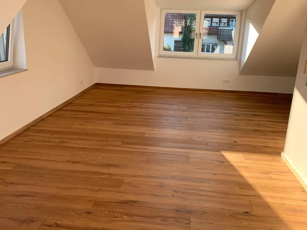 Wunderschöne moderne DG 2 Zimmer Wohnung