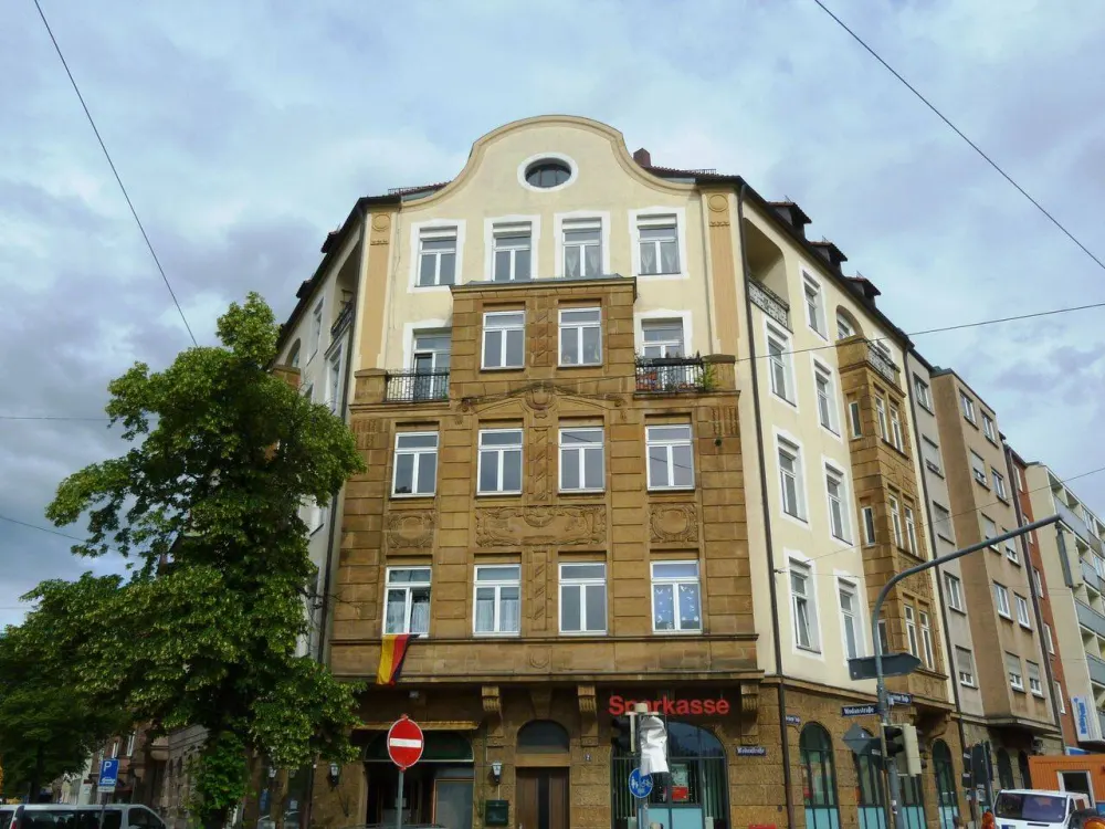 4-Zimmer-Neubau-Maisonette im Dachgeschoss eines Baudenkmals