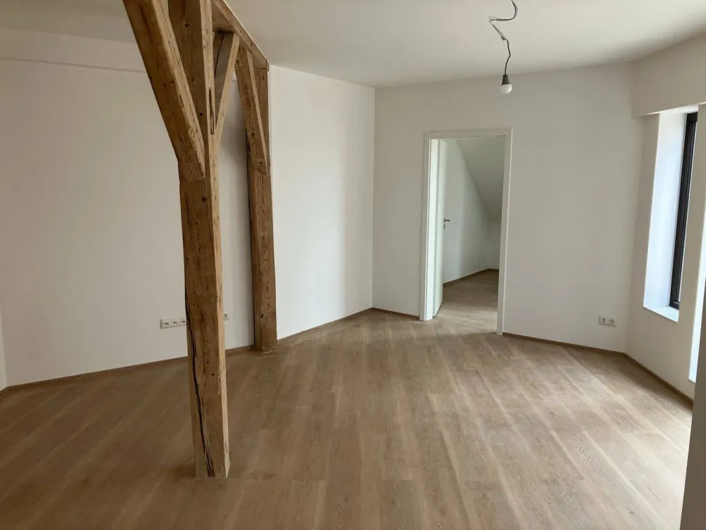 4-Zimmer-Neubau-Maisonette im Dachgeschoss eines Baudenkmals