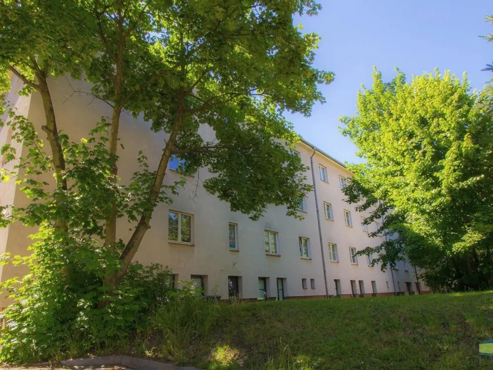 Schicke 2 Zimmer Wohnung im Waldstraßenviertel; Tageslichtbad, Laminat